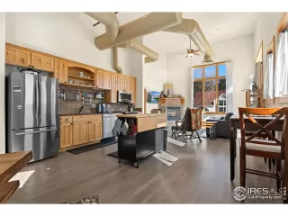 Photo #3: 1006239 Listing