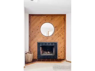 Photo #5: 1006296 Listing