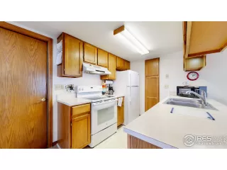 Photo #3: 1006298 Listing