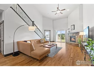 Photo #4: 1006353 Listing