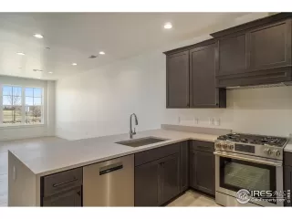 Photo #2: 1006365 Listing