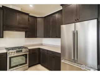 Photo #3: 1006365 Listing