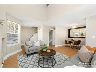 Photo #4: 1006433 Listing