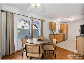 Photo #5: 1006486 Listing