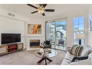 Photo #4: 1006499 Listing