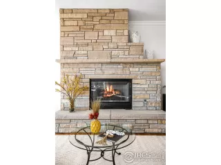 Photo #4: 1006536 Listing