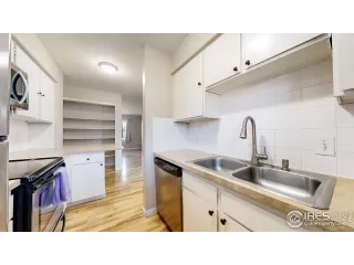 Photo #6: 1006543 Listing 