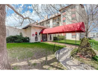 Photo #2: 1006596 Listing