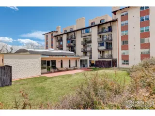 Photo #4: 1006596 Listing