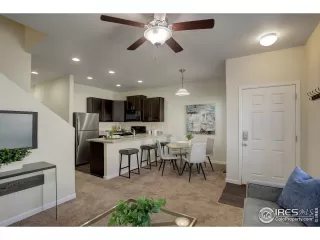 Photo #2: 1006600 Listing