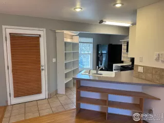 Photo #4: 1006612 Listing 