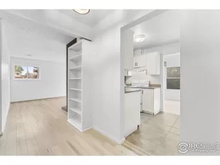 Photo #3: 1006661 Listing