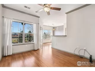 Photo #3: 1006720 Listing