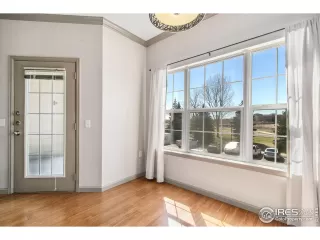 Photo #6: 1006720 Listing