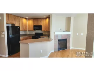 Photo #3: 1006735 Listing