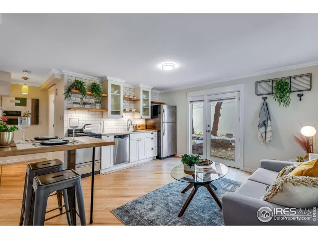 MLS: 1006745 Condo For Sale