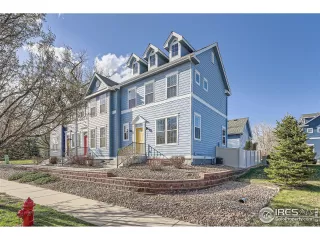 Photo #6: 1006756 Listing