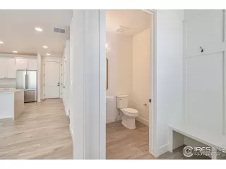 Photo #5: 1006762 Listing