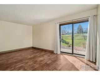 Photo #4: 1006786 Listing