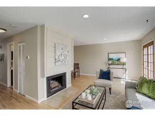 Photo #3: 1006787 Listing