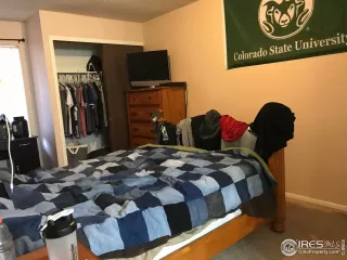 Photo #4: 1006805 Listing