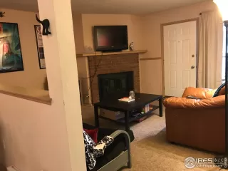 Photo #6: 1006805 Listing