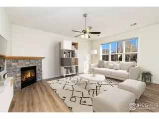 Photo #4: 1006813 Listing