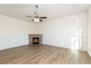 Photo #5: 1006813 Listing