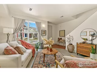 Photo #1: 1006858 Listing