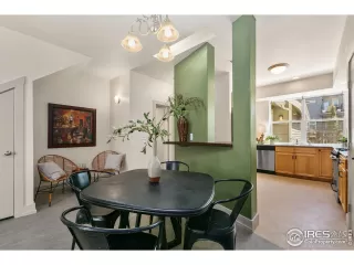 Photo #3: 1006858 Listing