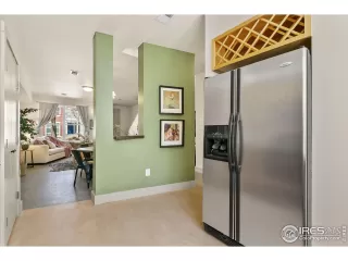 Photo #5: 1006858 Listing