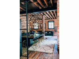 Photo #3: 1006884 Listing