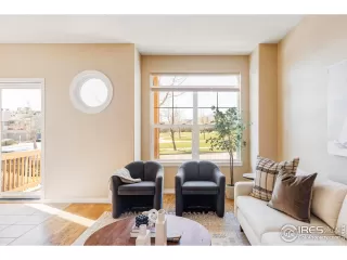 Photo #4: 1006915 Listing 