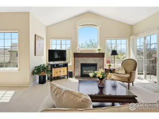 Photo #5: 1006925 Listing 