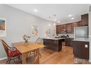 Photo #4: 1007001 Listing