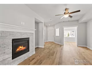 Photo #4: 1007083 Listing