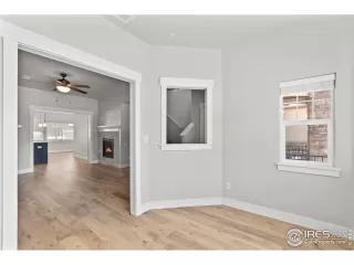 Photo #6: 1007083 Listing