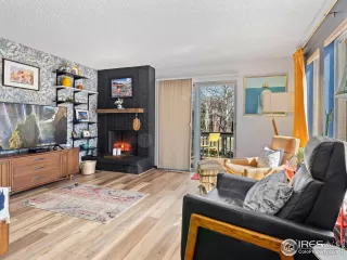 Photo #5: 1007170 Listing