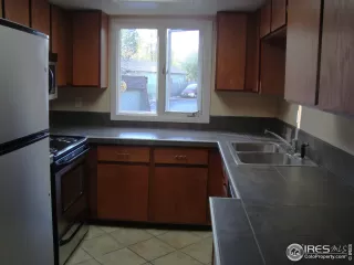 Photo #5: 1007180 Listing