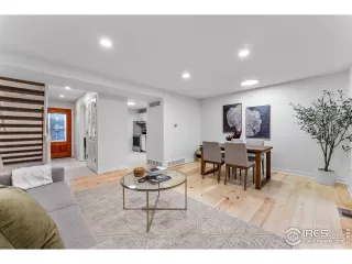 Photo #4: 1007281 Listing 