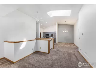 Photo #4: 1007339 Listing