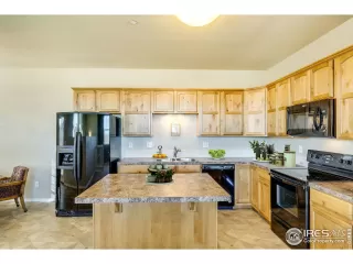 Photo #1: 1007393 Listing