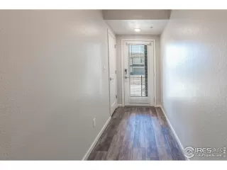 Photo #4: 1007396 Listing