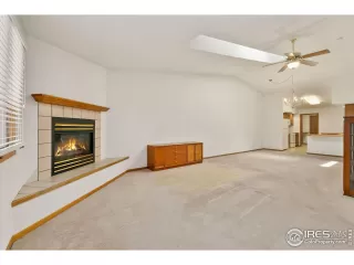 Photo #4: 1007421 Listing