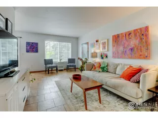 Photo #6: 1007463 Listing