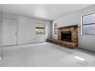 Photo #2: 1007473 Listing