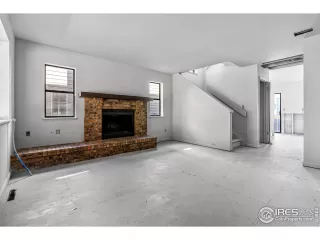 Photo #3: 1007473 Listing