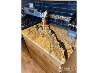 Photo #2: 1007548 Listing