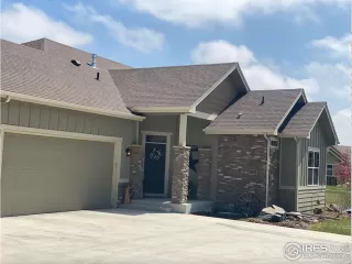 Photo #4: 1007548 Listing