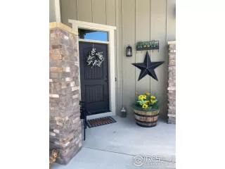 Photo #5: 1007548 Listing